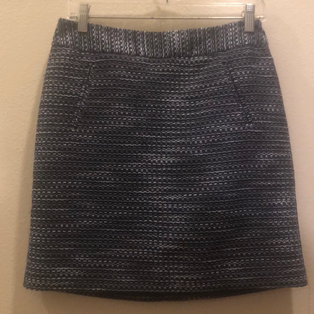 Loft size 4 skirt